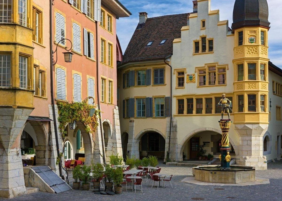 Haus De Philosophe Et Compositeur Rousseau Biel Bagian luar foto